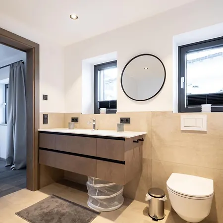 Апартаменты Penthouse Julia Naehe Badesee Mit Infrarotsauna -zell Am Kaprun Нидернзилль