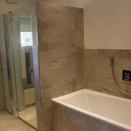 Apartamento Penthouse Julia Naehe Badesee Mit Infrarotsauna -zell Am Kaprun *