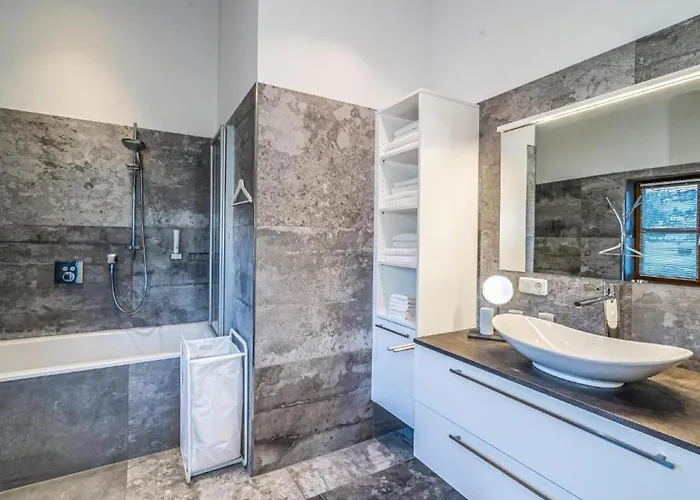 Penthouse Julia Naehe Badesee Mit Infrarotsauna -zell Am Kaprun Appartamento *