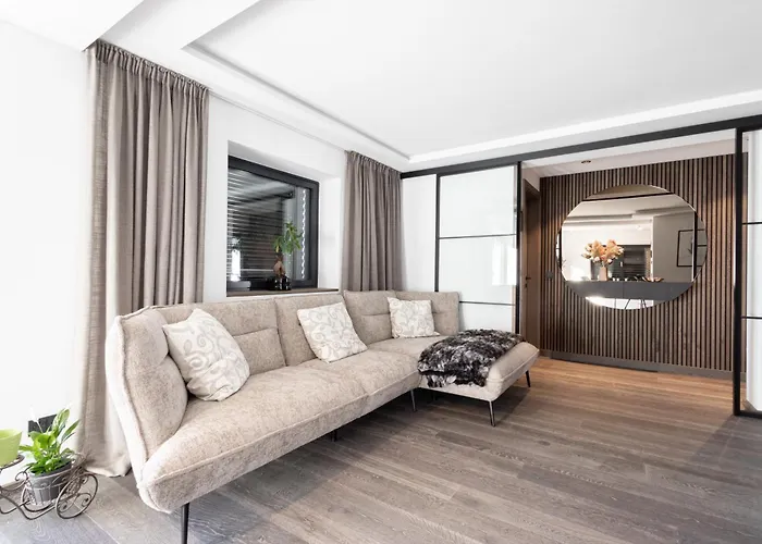 아파트 Penthouse Julia Naehe Badesee Mit Infrarotsauna -zell Am Kaprun *