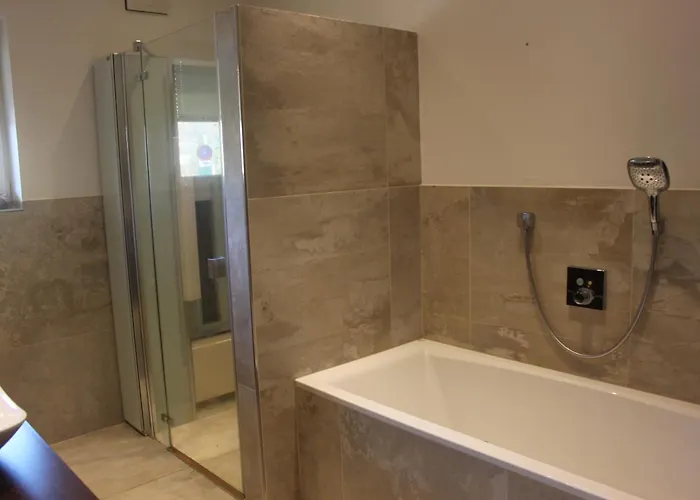 아파트 Penthouse Julia Naehe Badesee Mit Infrarotsauna -zell Am Kaprun *